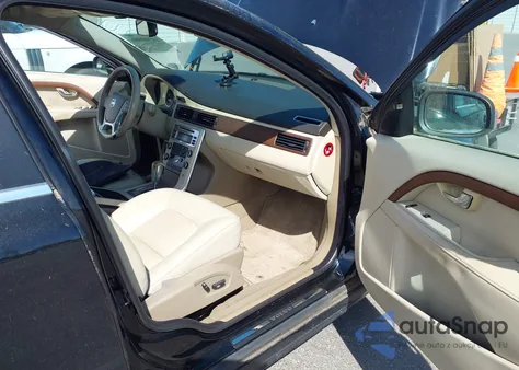 2011 Volvo S80 T6 z USA, uszkodzony, nr VIN YV1902AH8B1142871